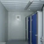 Module sanitaire professionnel 24 m² avec douches et WC multiples – Image 6